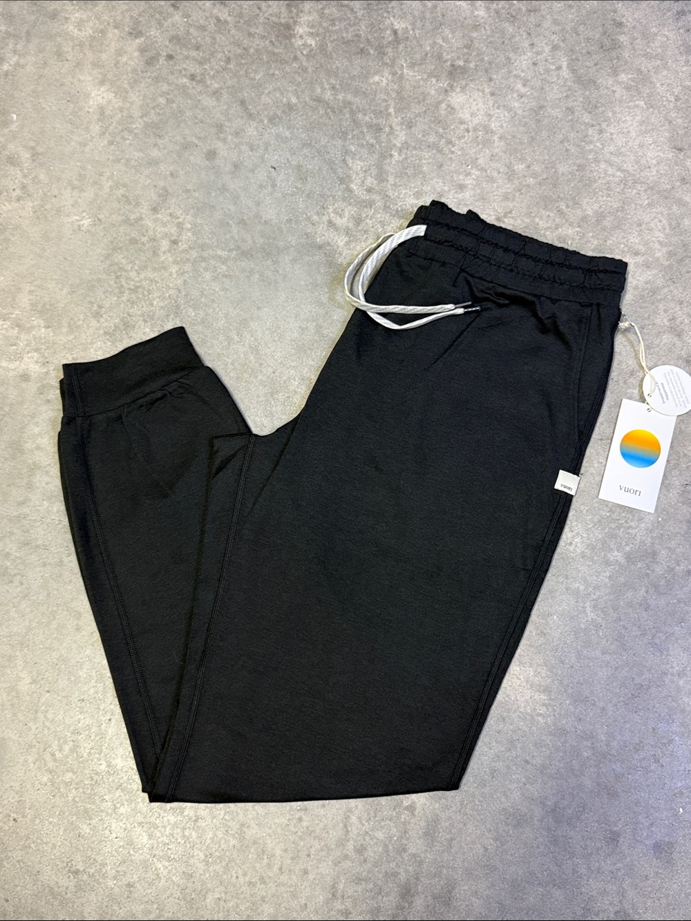 Vuori Performance Jogger Long Black Heather Size Large NWT DreamKnit